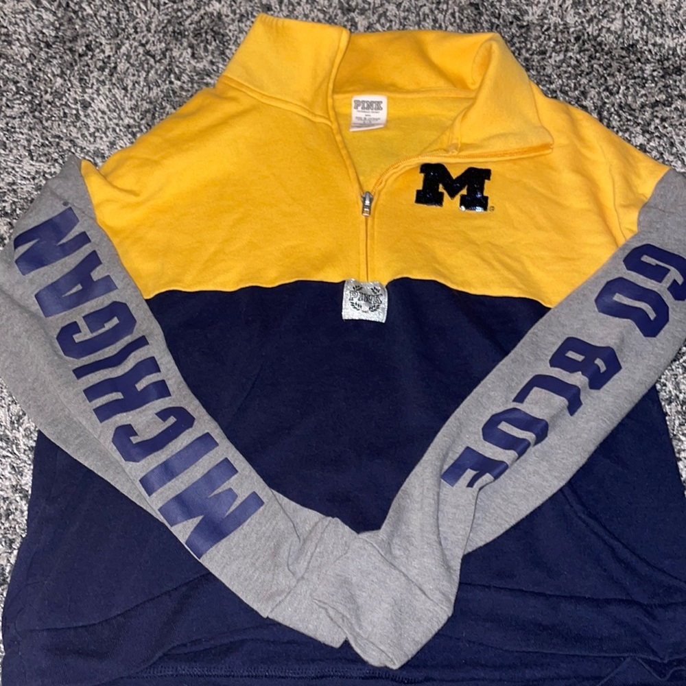 Michigan Pullover